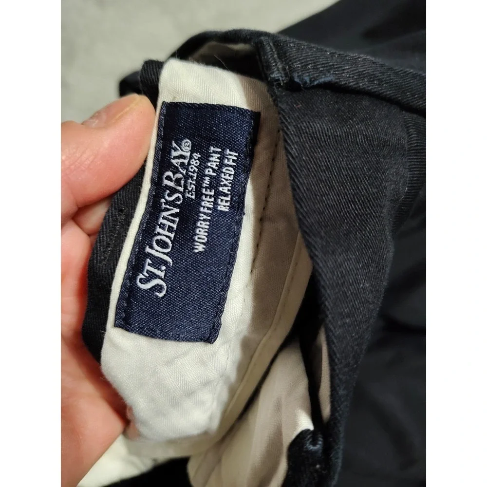 St John's Bay Khaki Pants Men 46x29 Black Office Classic Preppy College